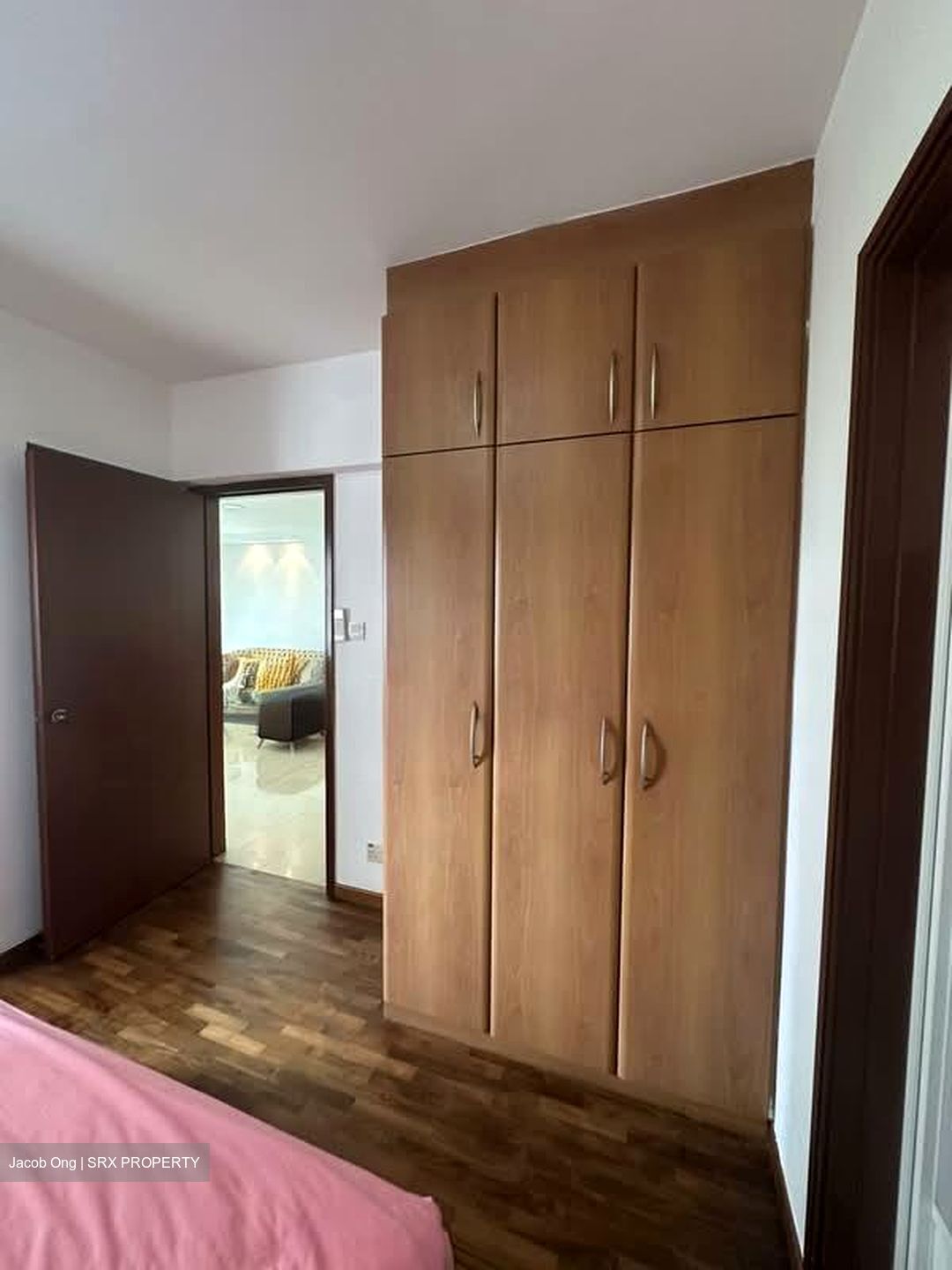 Evergreen Park (D19), Apartment #571546981